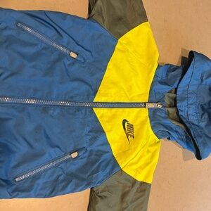 Nike kids windbreaker
